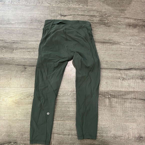 Lululemon lot - Picture 11 of 16